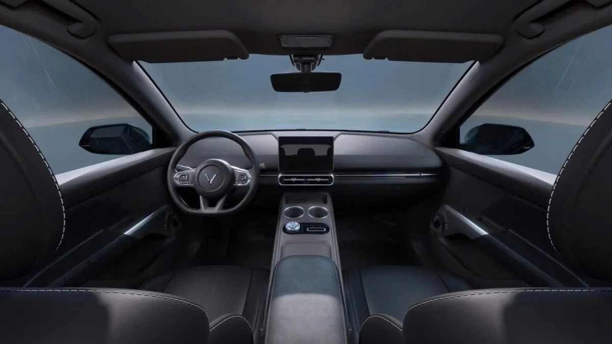 VinFast Limo Green — Dashboard and touchscreen