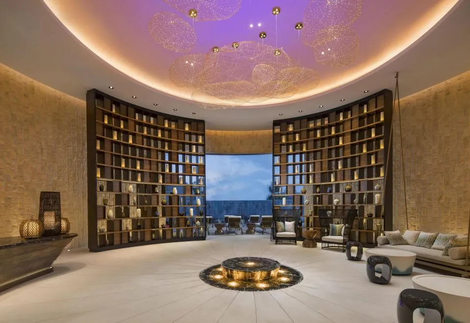 The drive from Radisson Blu Resort Cam Ranh to Cam Ranh International Airport — photo 41 of 63